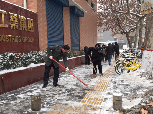 雪一向下，我们一向在：抖圈集团除雪掠影